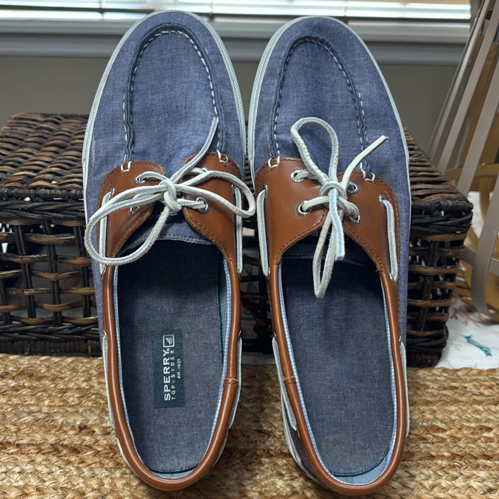 Sperry Boat Shoes - Picture 2 of 4